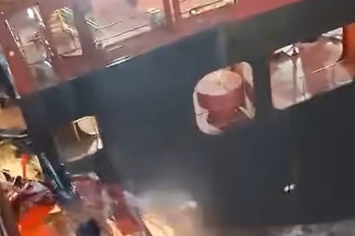 Mein Schiff 3与MSC Victorine在不来梅港碰撞